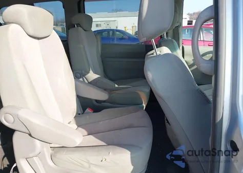 2009 Kia Sedona Lx из США, поврежденный, VIN KNDMB233796310976